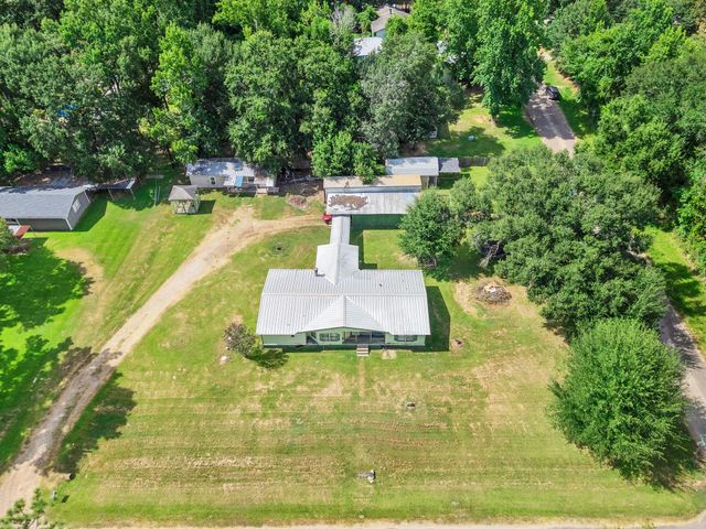 32607 Octavia Drive, Magnolia, TX 77354