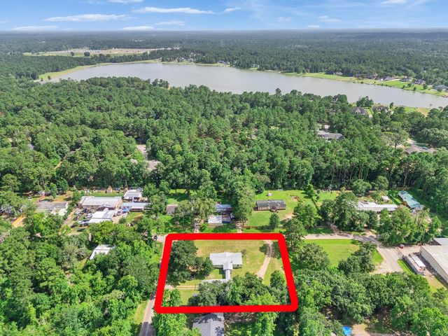 32607 Octavia Drive, Magnolia, TX 77354