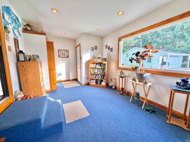 8542 W 25 South, Logansport, IN 46947