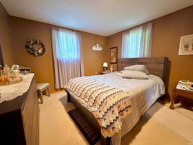 8542 W 25 South, Logansport, IN 46947