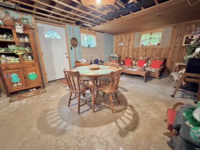 8542 W 25 South, Logansport, IN 46947