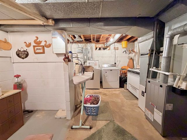 8542 W 25 South, Logansport, IN 46947