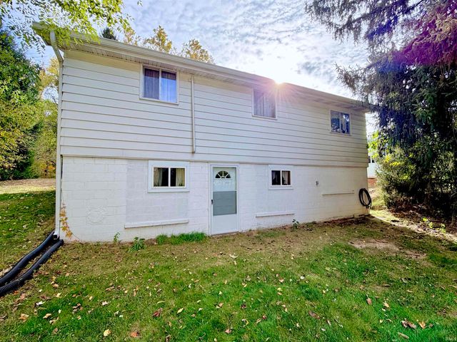 8542 W 25 South, Logansport, IN 46947