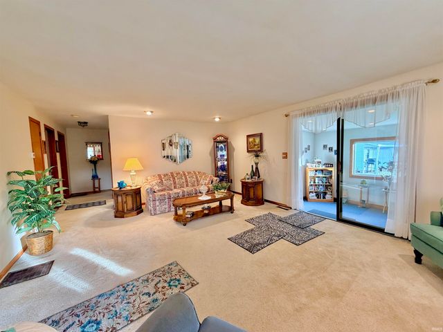 8542 W 25 South, Logansport, IN 46947