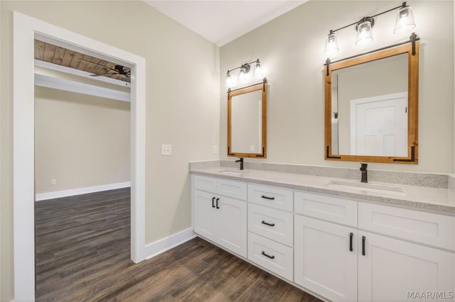 210 Madix Drive, Eclectic, AL 36024