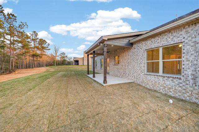 210 Madix Drive, Eclectic, AL 36024