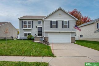 7816 S 161 Street, Omaha, NE 68136