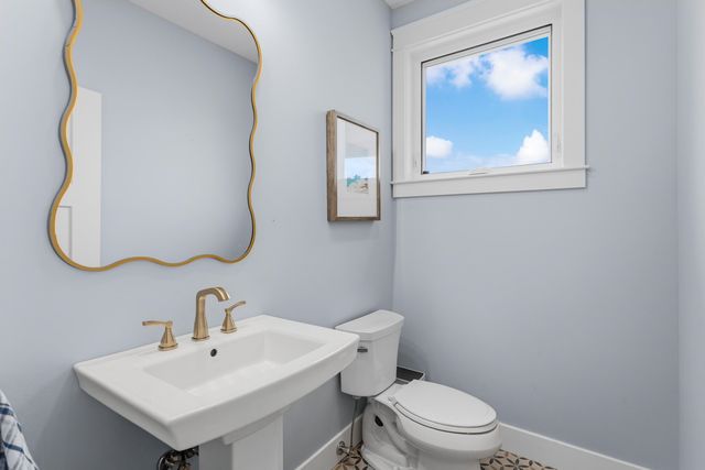 13 Stone Creek Drive, Brentwood, NH 03833
