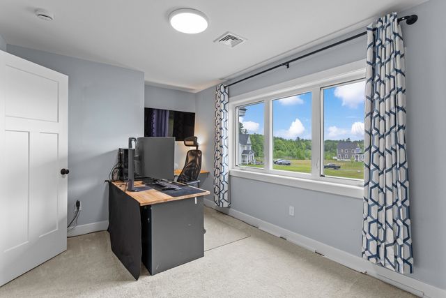13 Stone Creek Drive, Brentwood, NH 03833
