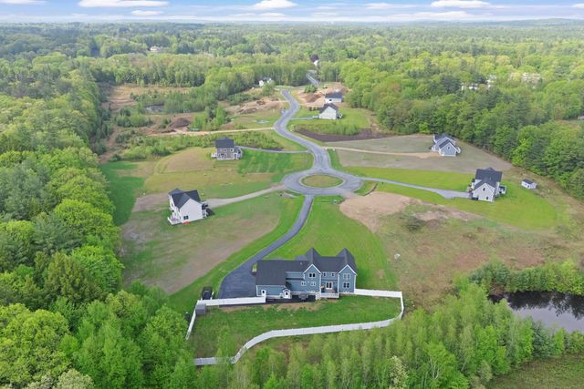 13 Stone Creek Drive, Brentwood, NH 03833
