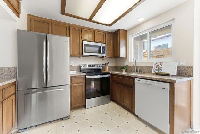 1442 Essex 4, San Diego, CA 92103