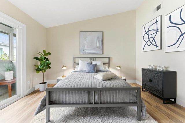 1442 Essex 4, San Diego, CA 92103