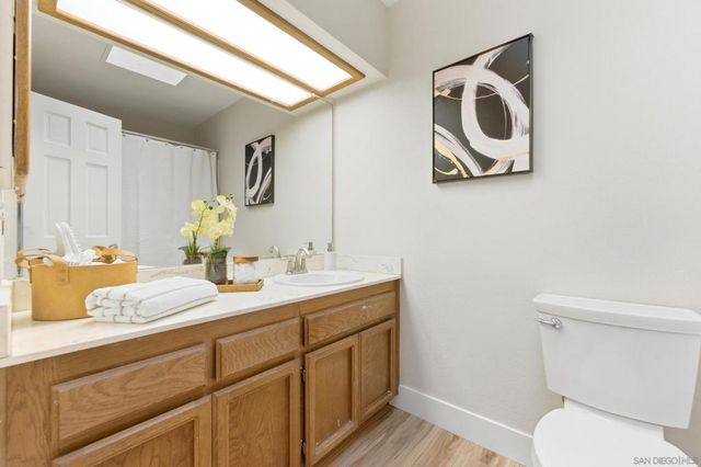 1442 Essex 4, San Diego, CA 92103