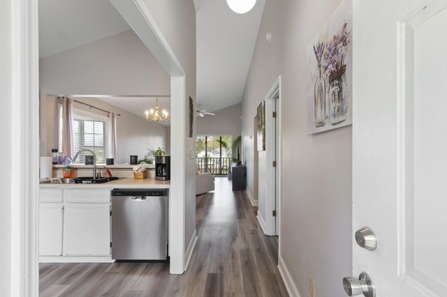 6850 King Arthur Dr Unit 201, Myrtle Beach, SC 29588