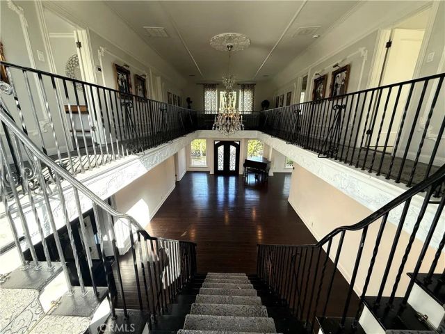 1901 N Catalina, Los Angeles, CA 90027