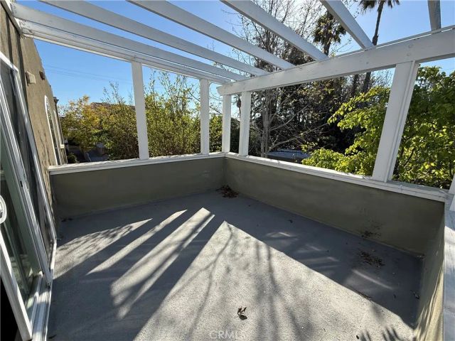 1901 N Catalina, Los Angeles, CA 90027