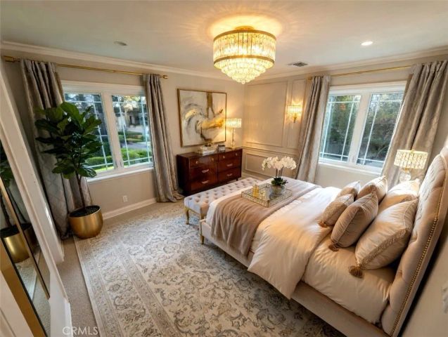 1901 N Catalina, Los Angeles, CA 90027