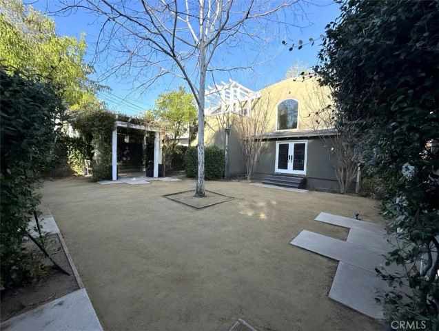 1901 N Catalina, Los Angeles, CA 90027