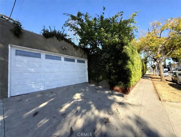 1901 N Catalina, Los Angeles, CA 90027