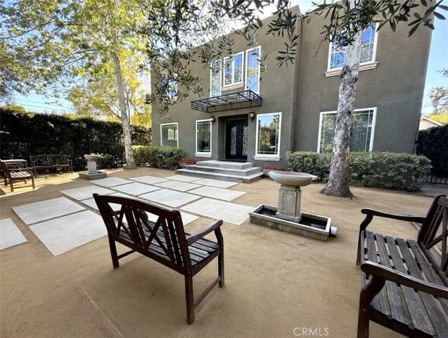 1901 N Catalina, Los Angeles, CA 90027