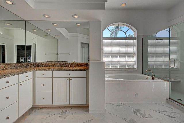 1037 BECKLEY CIRCLE, Venice, FL 34292