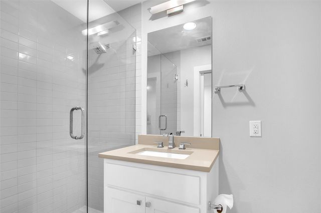 4934 Camdale Court, Dallas, TX 75206