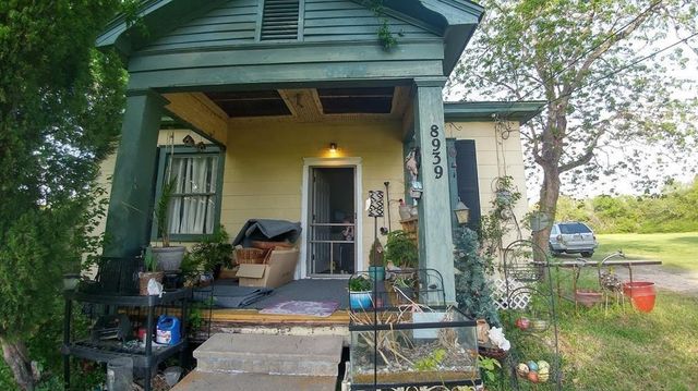 8939 Wateka Drive, Houston, TX 77074