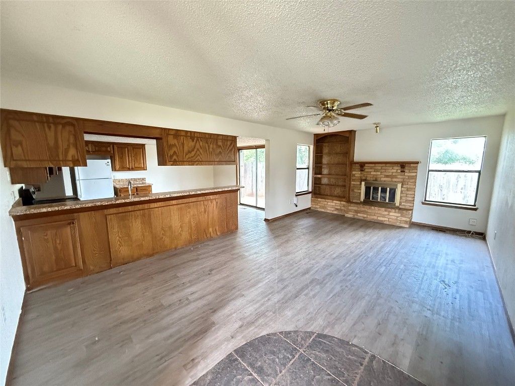 217 Woodbridge Circle, Edmond, OK 73012