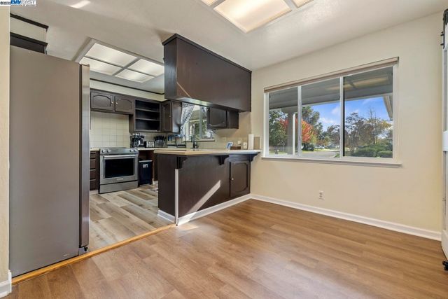 2155 Portola Ave, Stockton, CA 95209