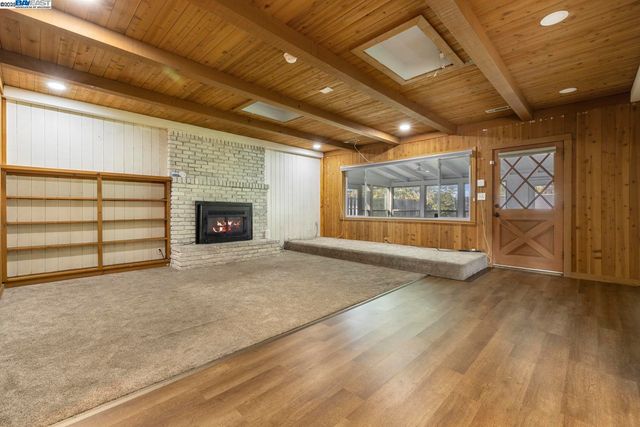 2155 Portola Ave, Stockton, CA 95209