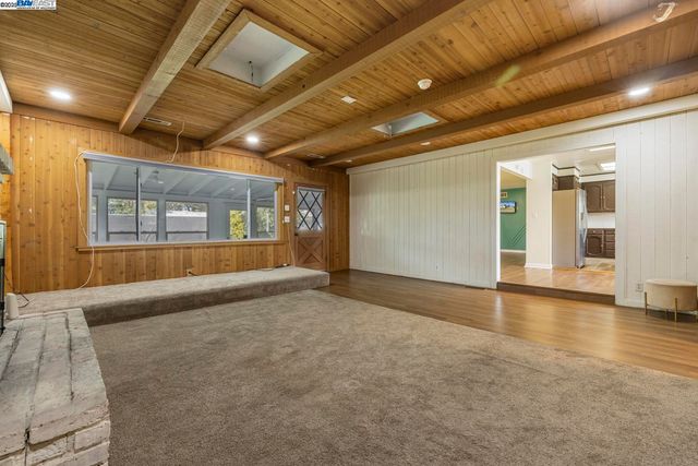 2155 Portola Ave, Stockton, CA 95209