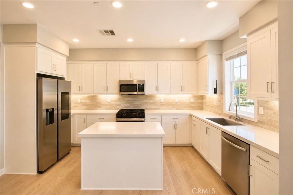 1030 N Anaheim, Anaheim, CA 92801 — photo 3