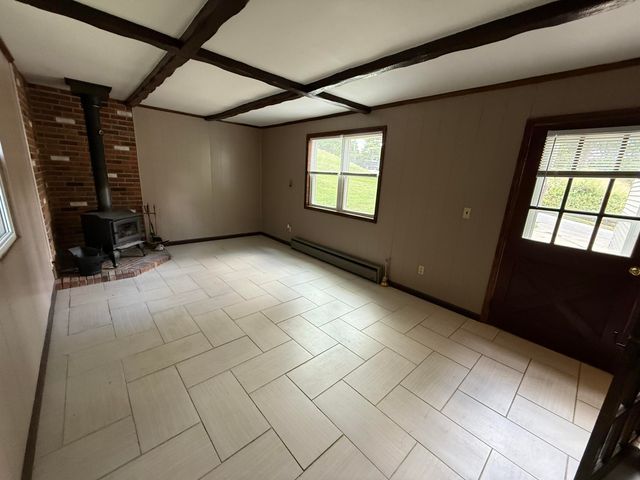 29 E Crescent Avenue, Woodlawn, KY 41071