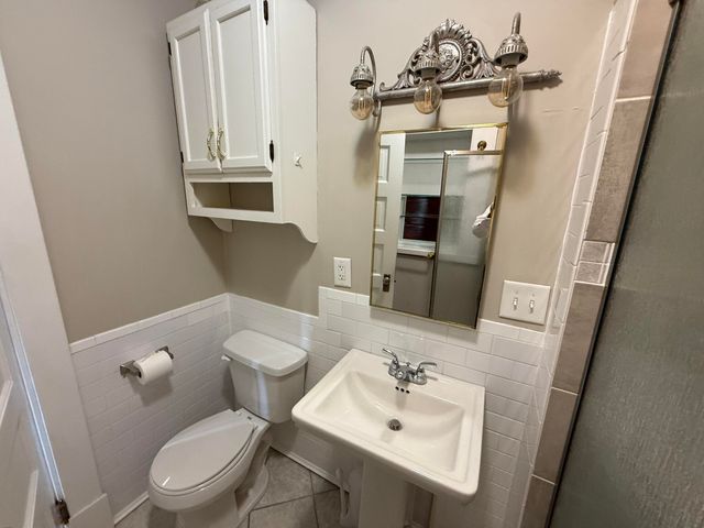 29 E Crescent Avenue, Woodlawn, KY 41071