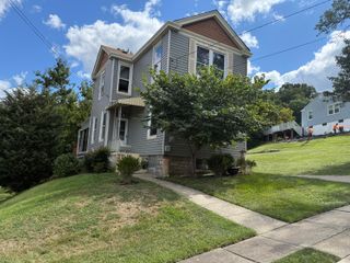 29 E Crescent Avenue, Woodlawn, KY 41071
