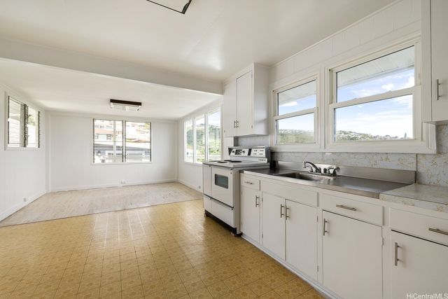 1643 Paula Drive A, Honolulu, HI 96816