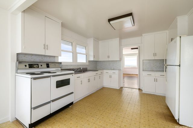 1643 Paula Drive A, Honolulu, HI 96816