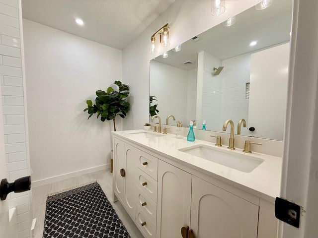 918 Bromwich Street, Garland, TX 75040