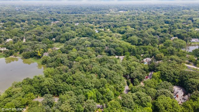 21061 N Andover Road, Kildeer, IL 60047