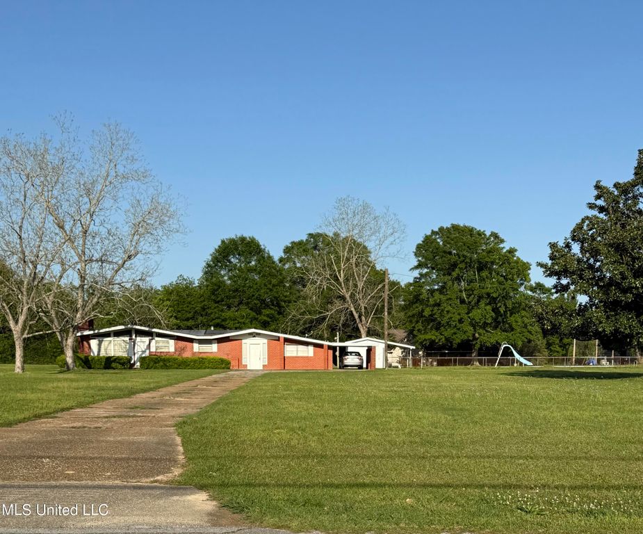 14522 Big John Road, Biloxi, MS 39532