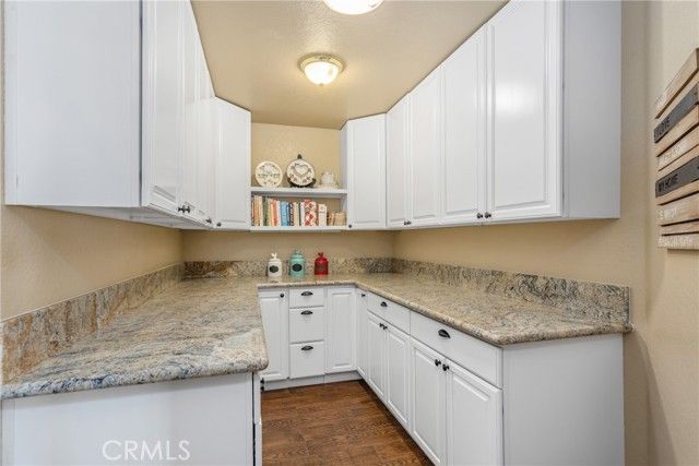 12325 Stuveling Street, Oak Hills, CA 92344