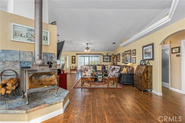 12325 Stuveling Street, Oak Hills, CA 92344