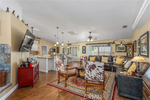 12325 Stuveling Street, Oak Hills, CA 92344