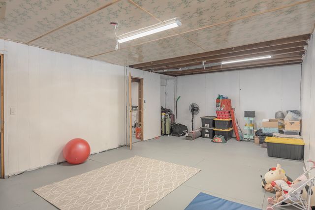 695 WHITNEY DRIVE, Fairbanks, AK 99712