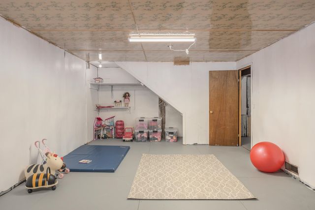 695 WHITNEY DRIVE, Fairbanks, AK 99712