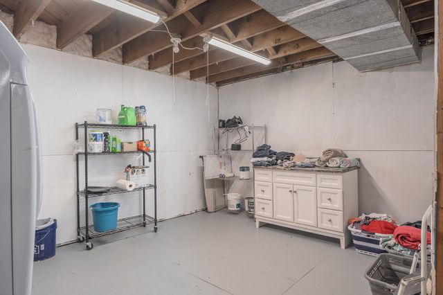 695 WHITNEY DRIVE, Fairbanks, AK 99712