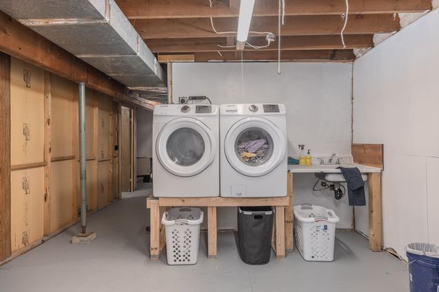 695 WHITNEY DRIVE, Fairbanks, AK 99712