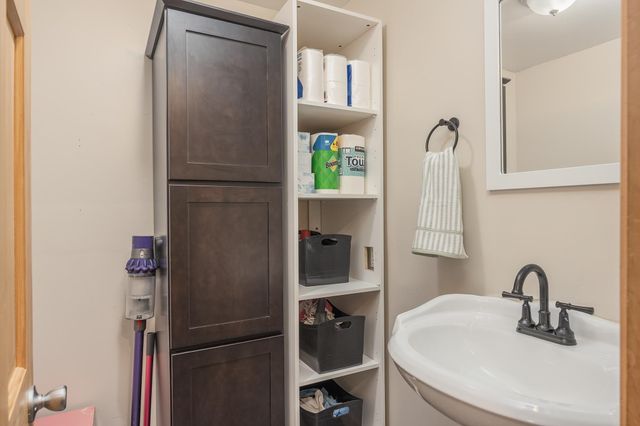 695 WHITNEY DRIVE, Fairbanks, AK 99712