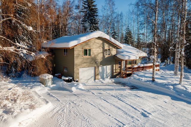695 WHITNEY DRIVE, Fairbanks, AK 99712