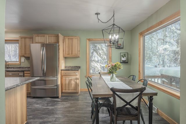 695 WHITNEY DRIVE, Fairbanks, AK 99712